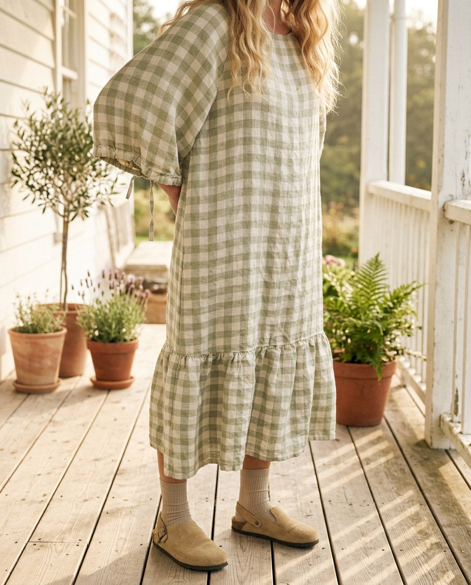 The Picnic Gingham Midi in Sage Gingham, detail