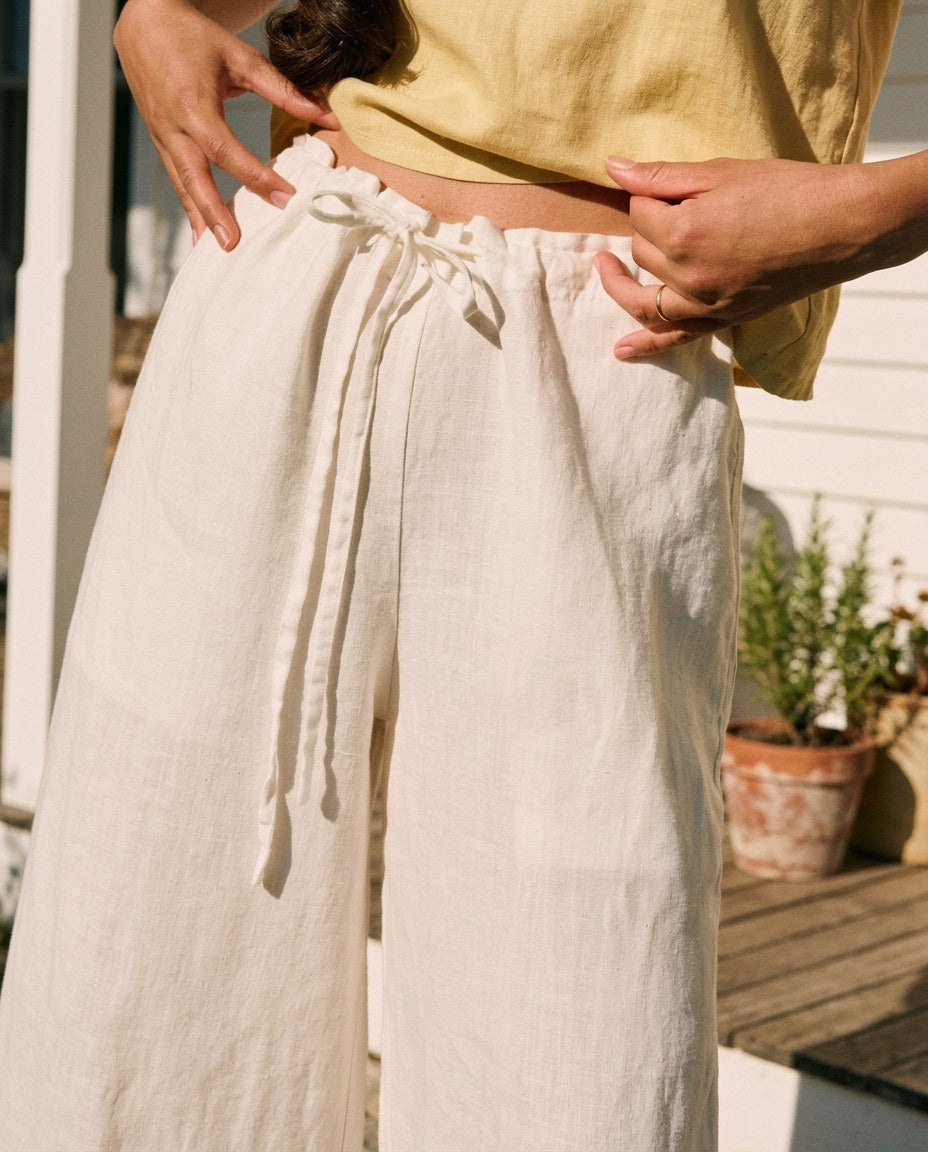 The Sunday Drawstring Pant in White, detail
